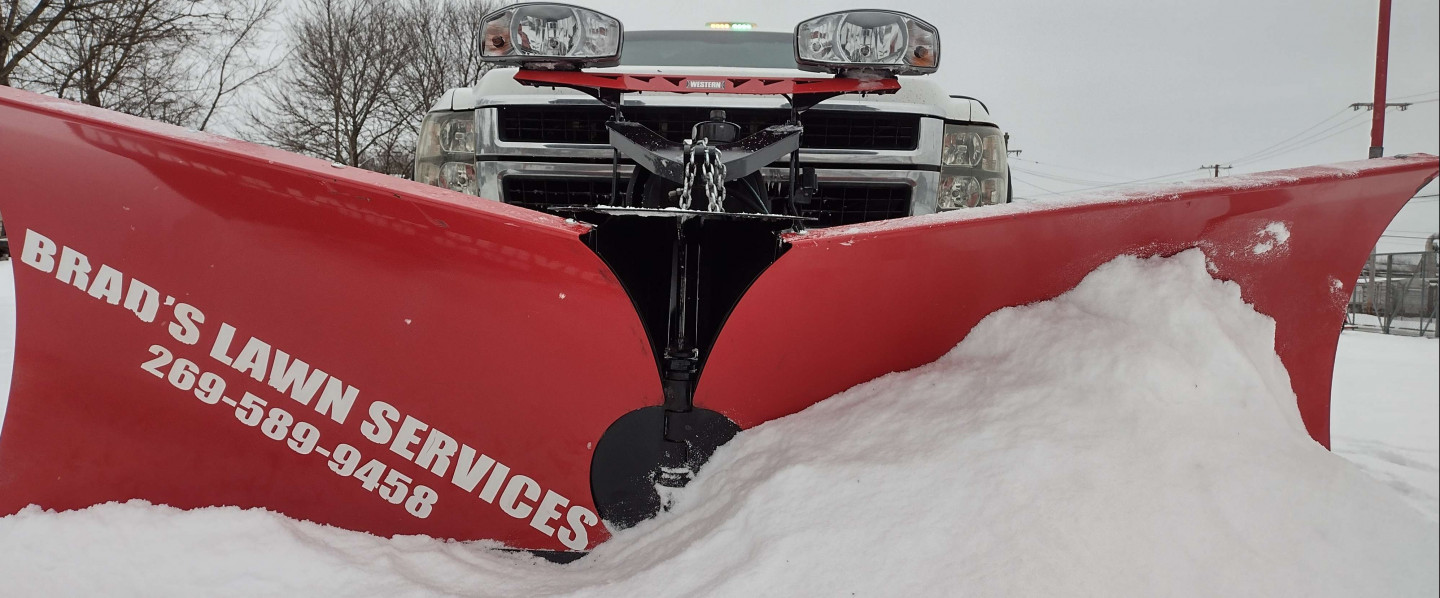 COMMERCIAL SNOW PLOWING
